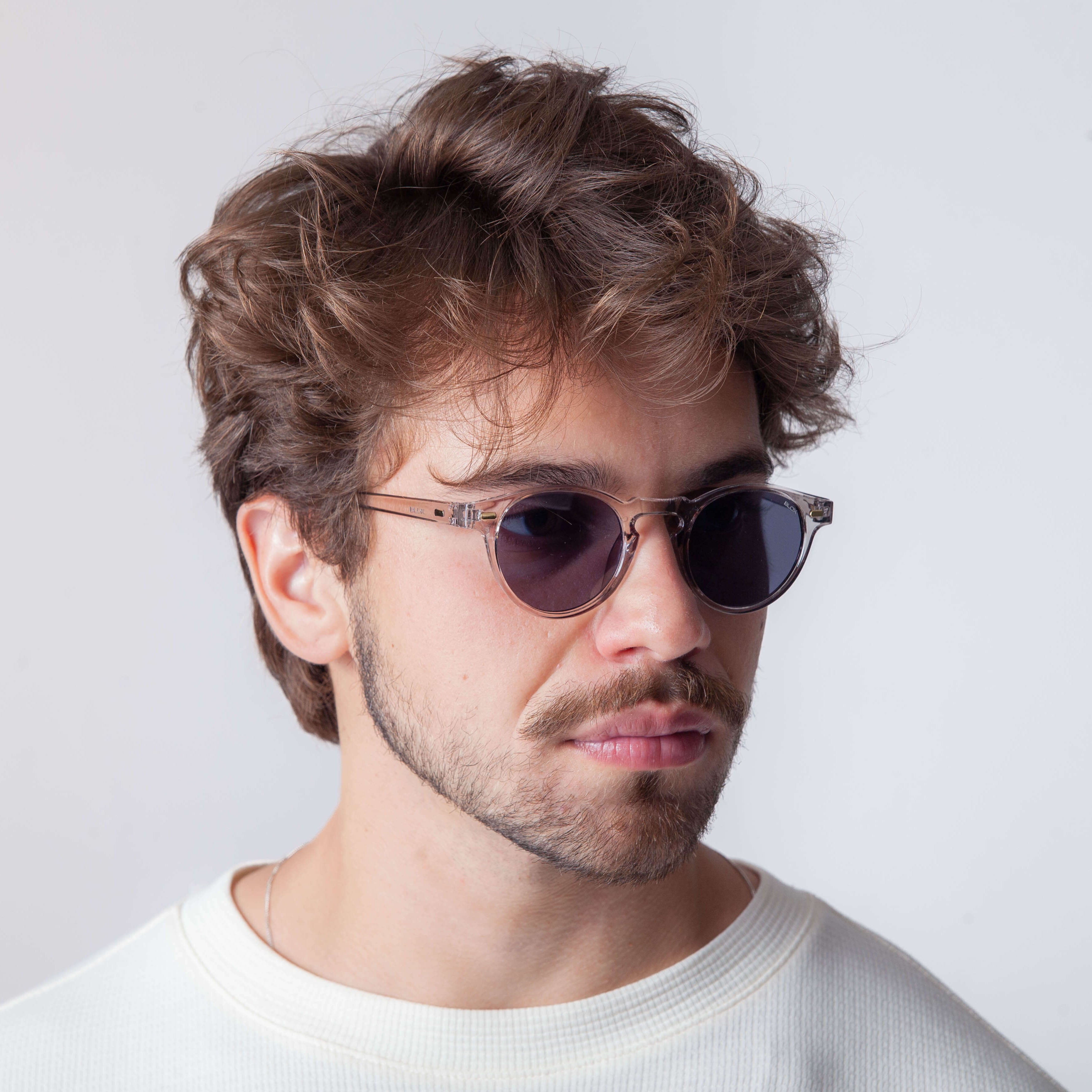 Óculos de Sol ARTIST BLOX Blox Loja Blox Use Blox Bloxers Óculos de sol Óculos de herdeiro Óculos Óculos lente azul Óculos lente amarela Óculos lente verde Óculos lente vermelha Óculos lente clara Óculos lente colorida Óculos lente escura Óculos lente clarinha Óculos de grau Armação Armação de grau Óculos escuros Acessórios old money Acessórios estilosos Óculos de sol comprar Óculos de sol online Loja Blox reclame aqui Use blox reclame aqui Blox reclame aqui