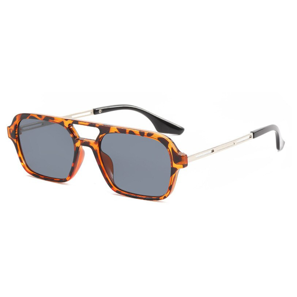 Óculos de Sol NOMAD BLOX Blox Loja Blox Use Blox Bloxers Óculos de sol Óculos de herdeiro Óculos Óculos lente azul Óculos lente amarela Óculos lente verde Óculos lente vermelha Óculos lente clara Óculos lente colorida Óculos lente escura Óculos lente clarinha Óculos de grau Armação Armação de grau Óculos escuros Acessórios old money Acessórios estilosos Óculos de sol comprar Óculos de sol online Loja Blox reclame aqui Use blox reclame aqui Blox reclame aqui